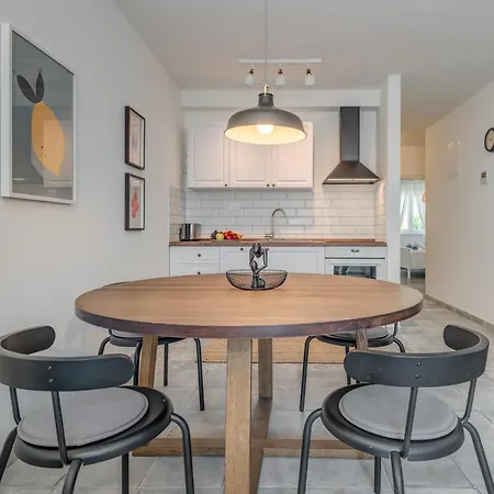 New And Chic Place Near Old Town Of Apartment *