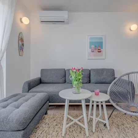 New And Chic Place Near Old Town Of Apartment Trogir