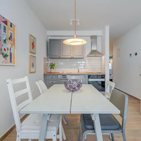 Apartment New And Chic Place Near Old Town Of *