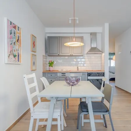 Apartment New And Chic Place Near Old Town Of