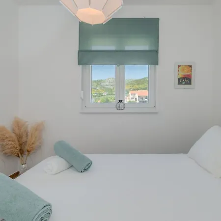 New And Chic Place Near Old Town Of Trogir